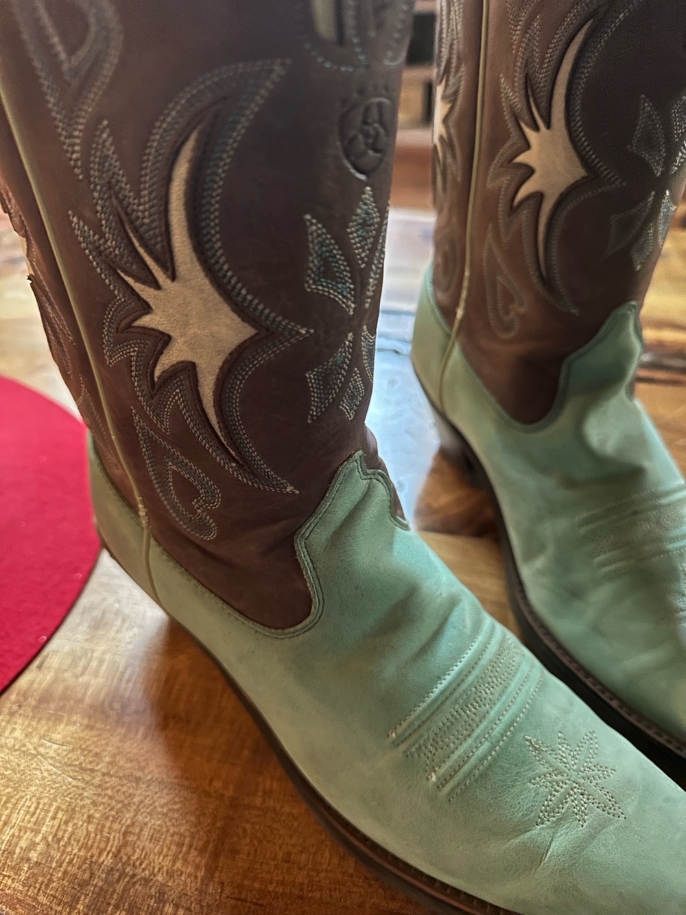 Ariat Black Rubber Boot Sole with Logo turquoise and brown - Picture 3 of 10